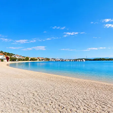 Ana - Wake Up To The Sea, Balcony, Terrace, Garden & Parking, - Dalmatia * Murter